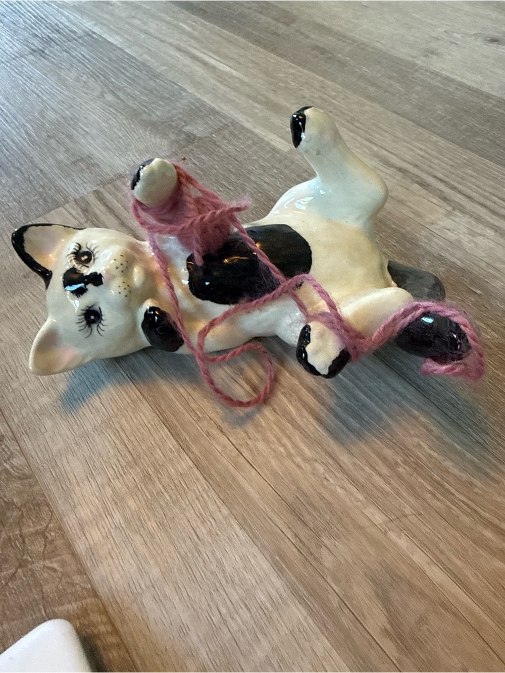 Vintage Ceramic Cat Figurine with Pink Yarn Accent